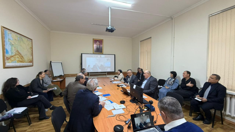 https://www.carececo.org/main/news/sovmestnye-resheniya-klimaticheskikh-vyzovov-v-turkmenistane-obsudili-prioritety-ustoychivosti-k-zas/