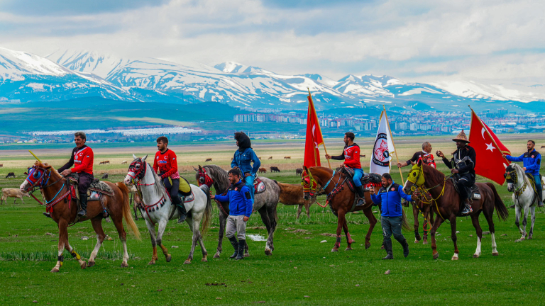 https://www.unccd.int/news-stories/stories/silk-road-caravan-reaches-6000-km-mark-china-one-month-ahead-unccd-cop17